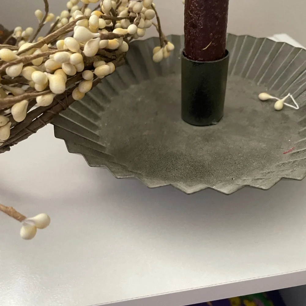 Primitive Farmhouse Candle Centerpiece